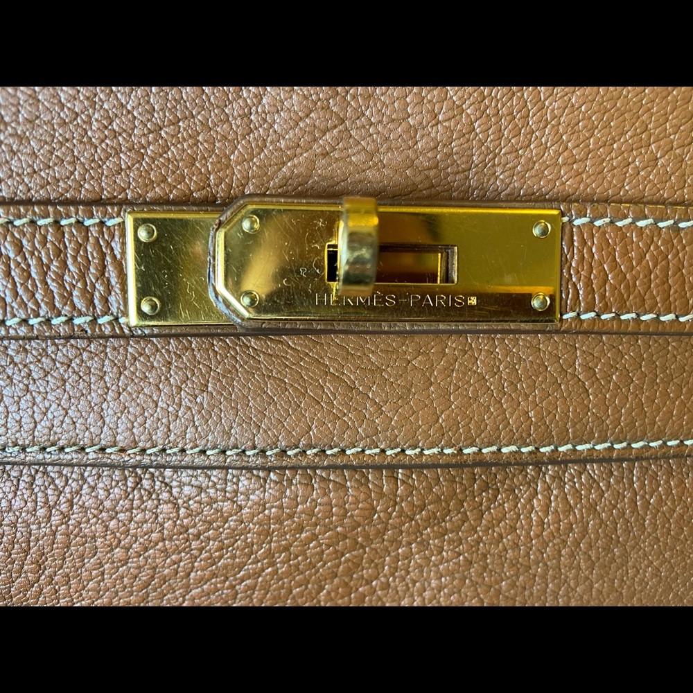 Hermes Kelly Retourne 35 in Cognac Chèvre de Coromandel with gold hardware - Picture 5 of 16